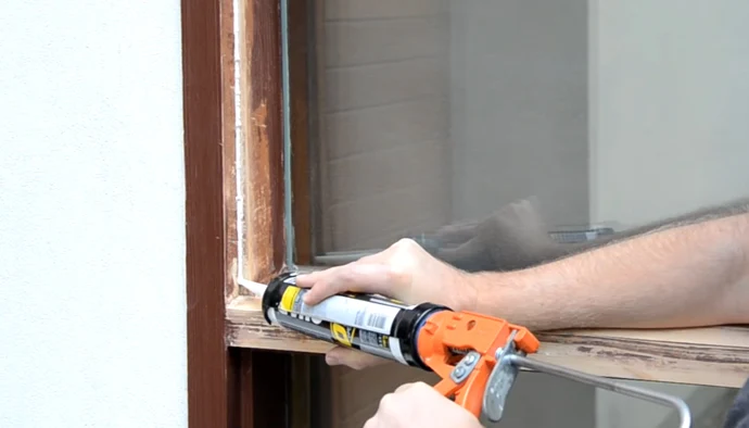 How to Keep Caulk From Turning Yellow?