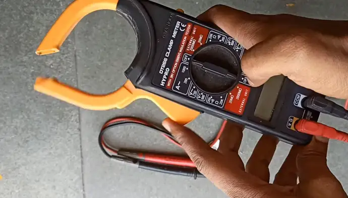 How to Use a Clamp Meter in Welding Machine