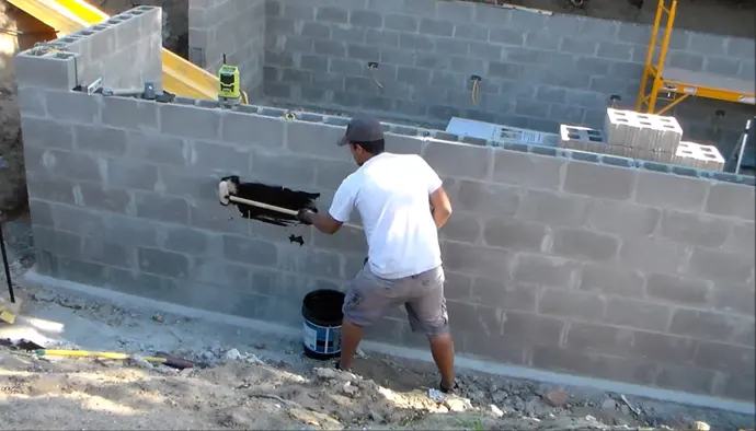 How to Seal Top of Concrete Block Wall